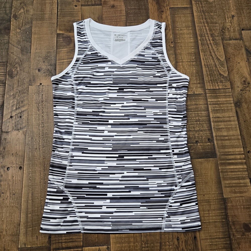 Tek Gear DryTek Womens Medium Athlectic Top